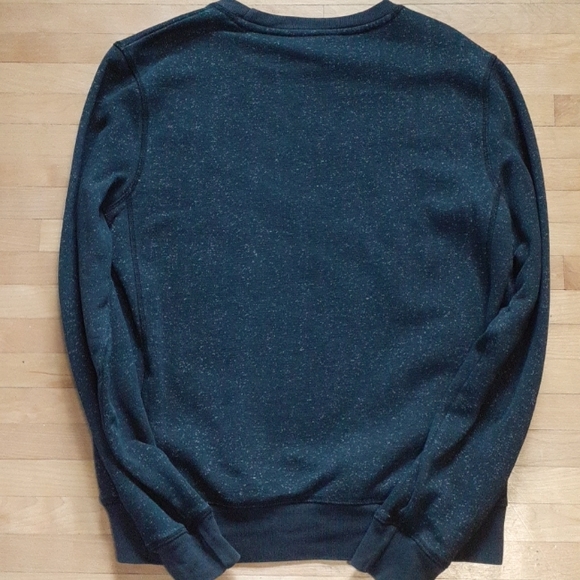 Joe Fresh crewneck black with white speckling - Picture 4 of 7